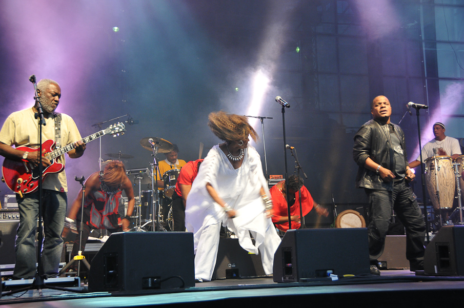 Fete de la Musique Evry 2009 - Kassav 404.jpg